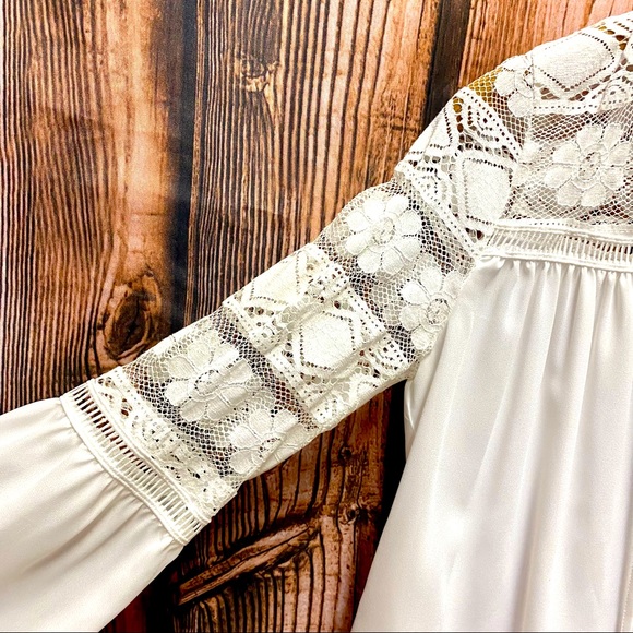 Boohoo lace trimmed Boho blouse -Size US 1, UK 4, EUR 32 - Picture 2 of 9